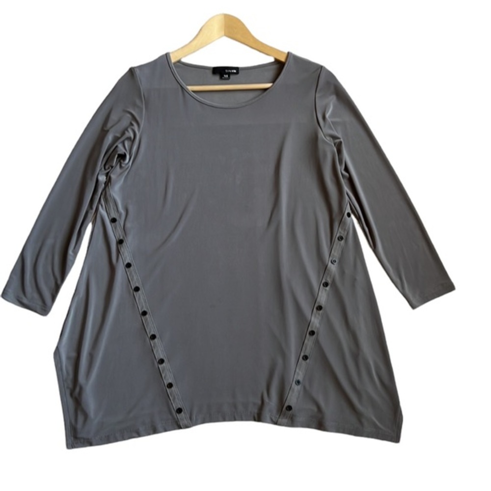 Sun‎ Kim Gray Tunic/Dress Button Details
